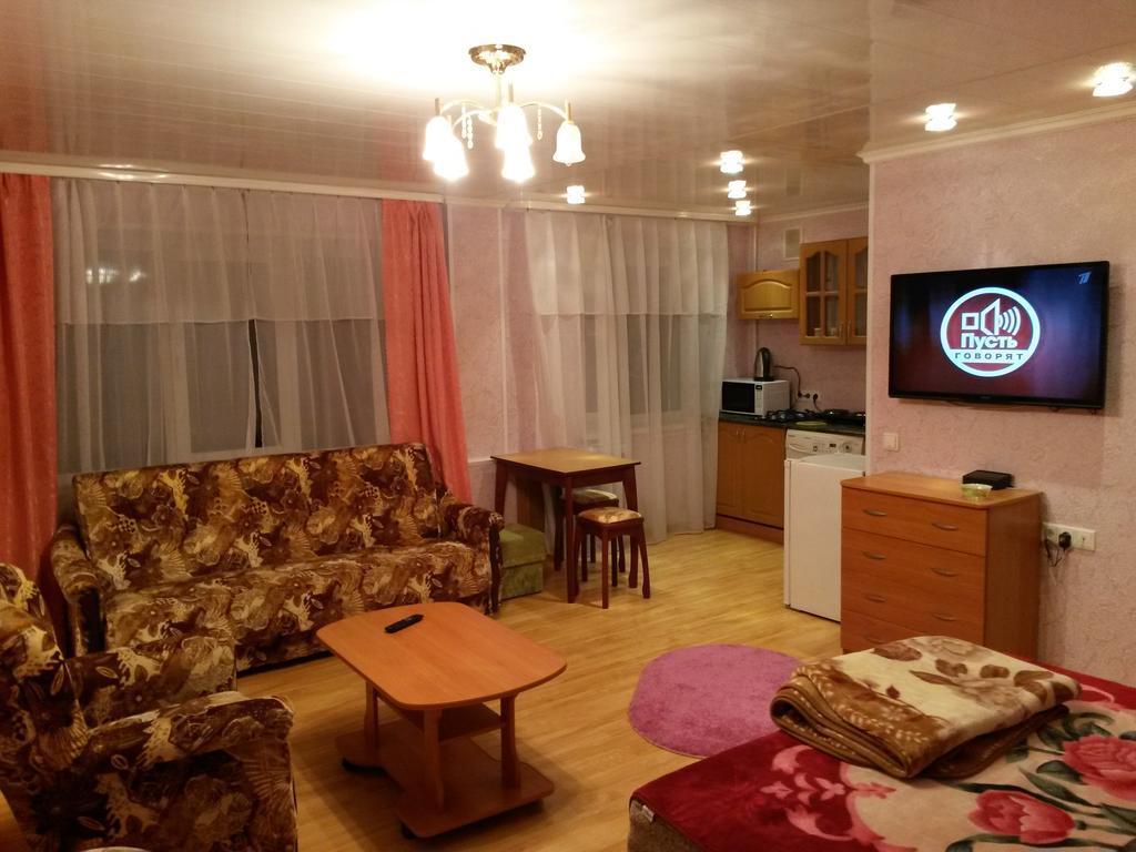 Apartment Na Oktyabrskoi Мурманск Екстериор снимка